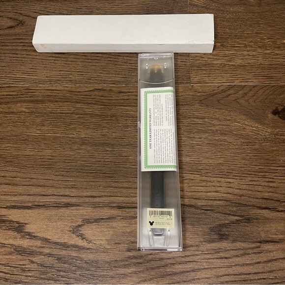 Walt Disney Pirates of the Caribbean Special Edition Sold Out Collectors Watch - Picture 13 of 15